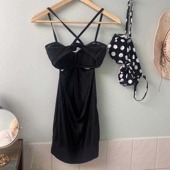 🖤LULULEMON APPEALING BRA TOP RARELY WORN SIZE 4 BLACK LIKE BRAND NEW - Picture 8 of 8